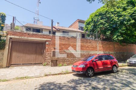 Casa à venda com 287m², 2 quartos e 3 vagasFachada