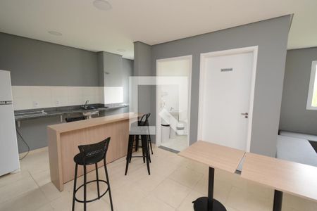 Apartamento à venda com 36m², 2 quartos e sem vagaÁrea comum - Salão de festas