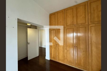 Apartamento à venda com 394m², 4 quartos e 7 vagas