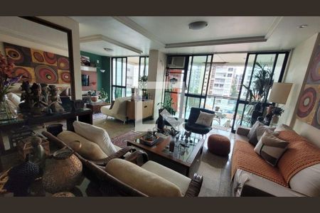 Apartamento à venda com 4 quartos, 150m² em Icaraí, Niterói