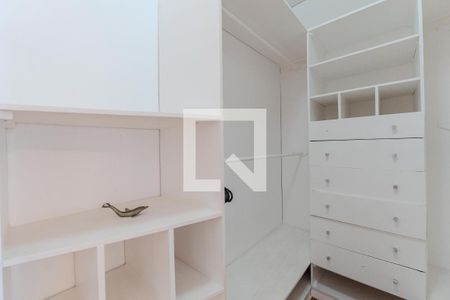 Apartamento à venda com 105m², 2 quartos e sem vaga Apartamento à venda com 105m², 2 quartos e sem vagaCloset da suíte 1