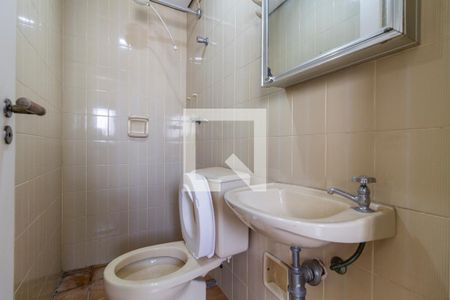 Apartamento para alugar com 220m², 3 quartos e 3 vagas Apartamento para alugar com 220m², 3 quartos e 3 vagasÁrea de Serviço - Banheiro de Serviço