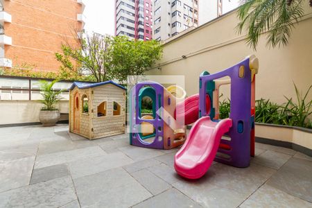 Apartamento para alugar com 220m², 3 quartos e 3 vagas Apartamento para alugar com 220m², 3 quartos e 3 vagasÁrea comum - Playground