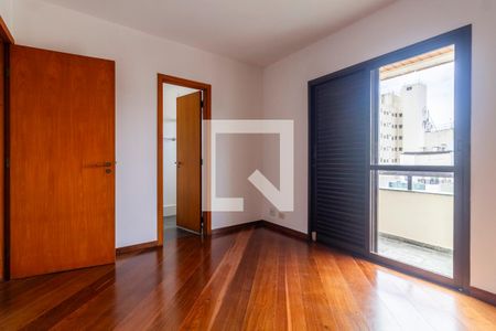 Apartamento para alugar com 220m², 3 quartos e 3 vagas Apartamento para alugar com 220m², 3 quartos e 3 vagasSuíte