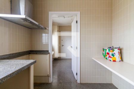 Apartamento para alugar com 220m², 3 quartos e 3 vagas Apartamento para alugar com 220m², 3 quartos e 3 vagasCozinha