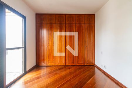 Apartamento para alugar com 220m², 3 quartos e 3 vagas Apartamento para alugar com 220m², 3 quartos e 3 vagasSuíte