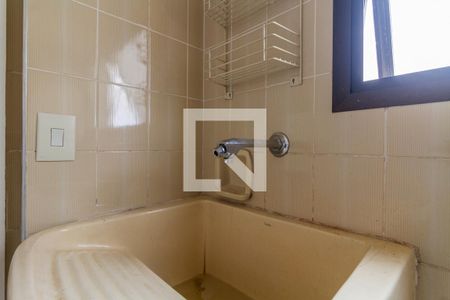 Apartamento para alugar com 220m², 3 quartos e 3 vagas Apartamento para alugar com 220m², 3 quartos e 3 vagasÁrea de Serviço