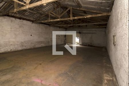 Casa à venda com 120m², 2 quartos e 1 vagaGalpão