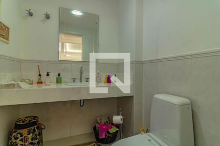 Casa de condomínio à venda com 389m², 4 quartos e 4 vagasLavabo 2