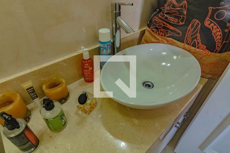 Casa de condomínio à venda com 389m², 4 quartos e 4 vagasEscritório