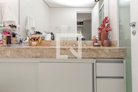 Apartamento à venda com 105m², 2 quartos e 2 vagasBanheiro da Suíte