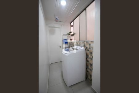 Apartamento à venda com 70m², 2 quartos e 1 vaga Apartamento à venda com 70m², 2 quartos e 1 vagaÁrea de serviço