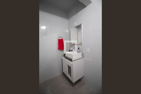 Apartamento à venda com 70m², 2 quartos e 1 vaga Apartamento à venda com 70m², 2 quartos e 1 vagaBanheiro