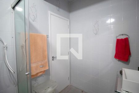 Apartamento à venda com 70m², 2 quartos e 1 vaga Apartamento à venda com 70m², 2 quartos e 1 vagaBanheiro