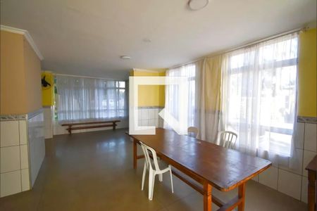 Apartamento para alugar com 55m², 2 quartos e 1 vaga Apartamento para alugar com 55m², 2 quartos e 1 vagaÁrea comum - Salão de festas