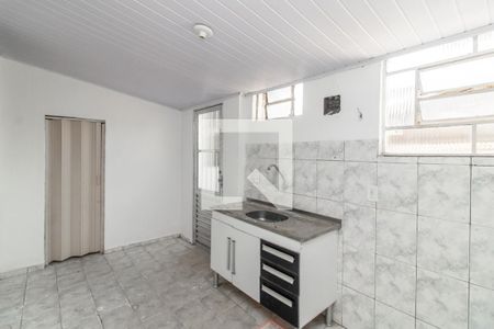 Cozinha de casa para alugar com 1 quarto, 50m² em Penha de França, São Paulo