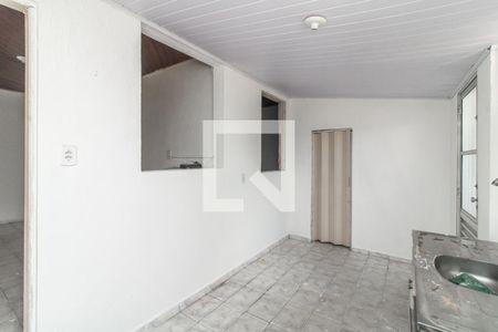Cozinha de casa para alugar com 1 quarto, 50m² em Penha de França, São Paulo