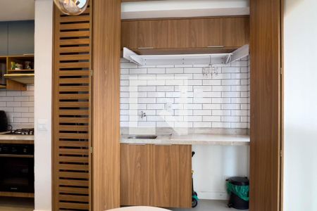 Sala e cozinha de apartamento para alugar com 2 quartos, 68m² em Vila Mariana, São Paulo