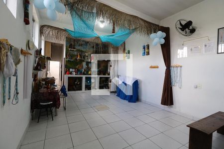 Casa à venda com 129m², 1 quarto e 1 vagaSalão