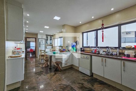 Apartamento para alugar com 500m², 4 quartos e 4 vagas Apartamento para alugar com 500m², 4 quartos e 4 vagasCozinha