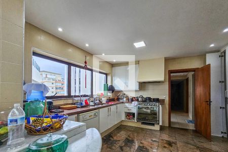 Apartamento para alugar com 500m², 4 quartos e 4 vagas Apartamento para alugar com 500m², 4 quartos e 4 vagasCozinha