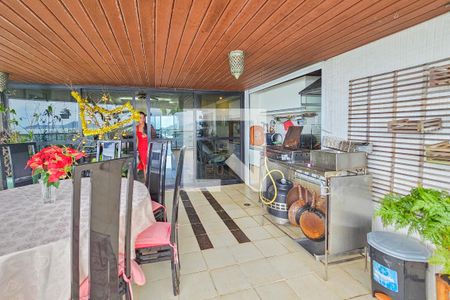 Apartamento para alugar com 500m², 4 quartos e 4 vagas Apartamento para alugar com 500m², 4 quartos e 4 vagasVaranda