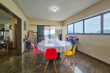 Apartamento para alugar com 500m², 4 quartos e 4 vagas Apartamento para alugar com 500m², 4 quartos e 4 vagasCozinha