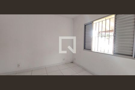 Casa à venda com 70m², 3 quartos e 4 vagas Casa à venda com 70m², 3 quartos e 4 vagasQuarto 3