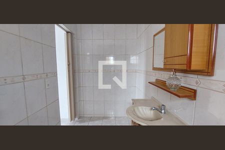 Casa à venda com 70m², 3 quartos e 4 vagas Casa à venda com 70m², 3 quartos e 4 vagasBanheiro Quarto 1 suíte