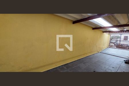 Casa à venda com 70m², 3 quartos e 4 vagas Casa à venda com 70m², 3 quartos e 4 vagasVista Quarto 2