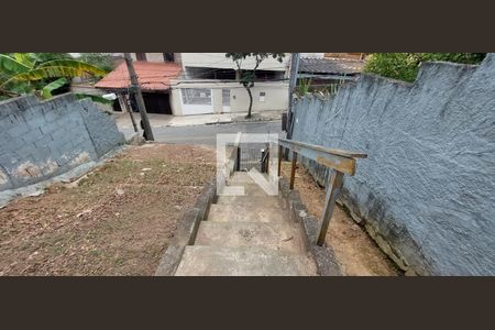 Casa à venda com 70m², 3 quartos e 4 vagas Casa à venda com 70m², 3 quartos e 4 vagasQuintal