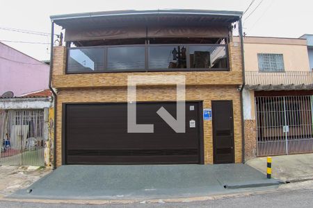 Casa à venda com 127m², 3 quartos e 2 vagasFachada