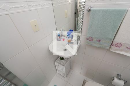 Apartamento à venda com 70m², 2 quartos e 1 vaga Apartamento à venda com 70m², 2 quartos e 1 vagaBanheiro de Serviço
