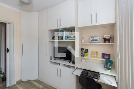 Apartamento à venda com 70m², 2 quartos e 1 vaga Apartamento à venda com 70m², 2 quartos e 1 vagaQuarto 2 - Armários
