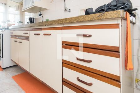 Apartamento à venda com 70m², 2 quartos e 1 vaga Apartamento à venda com 70m², 2 quartos e 1 vagaCozinha - Armários