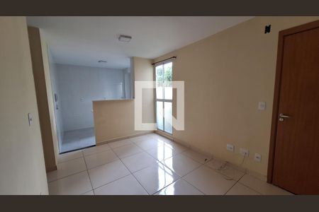 Sala de apartamento para alugar com 2 quartos, 45m² em Parque Santa Rosa, Suzano