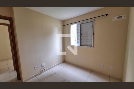 Quarto 2 de apartamento para alugar com 2 quartos, 45m² em Parque Santa Rosa, Suzano