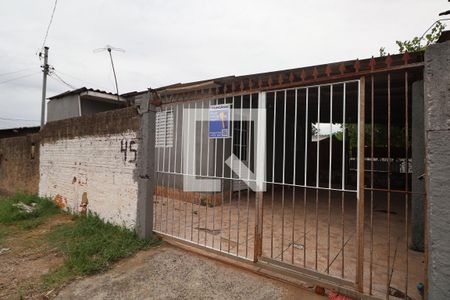 Casa à venda com 56m², 2 quartos e 1 vagaFachada