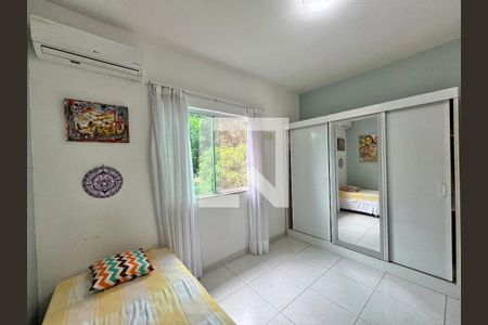 Casa de condomínio à venda com 410m², 3 quartos e 4 vagas Casa de condomínio à venda com 410m², 3 quartos e 4 vagasSuíte 1