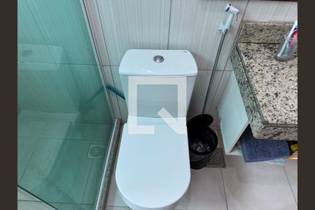 Casa de condomínio à venda com 410m², 3 quartos e 4 vagas Casa de condomínio à venda com 410m², 3 quartos e 4 vagasSuíte 2 - Banheiro