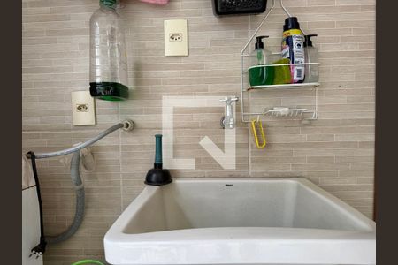 Casa de condomínio à venda com 410m², 3 quartos e 4 vagas Casa de condomínio à venda com 410m², 3 quartos e 4 vagasÁrea de Serviço