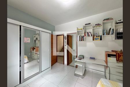 Casa de condomínio à venda com 410m², 3 quartos e 4 vagas Casa de condomínio à venda com 410m², 3 quartos e 4 vagasSuíte 1