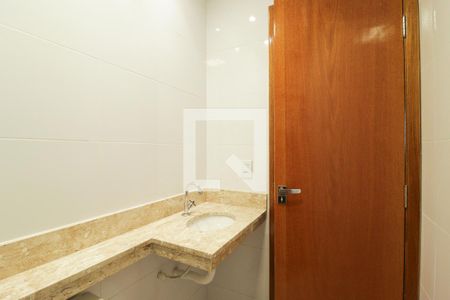 Apartamento à venda com 43m², 2 quartos e sem vaga Apartamento à venda com 43m², 2 quartos e sem vagaBanheiro Social
