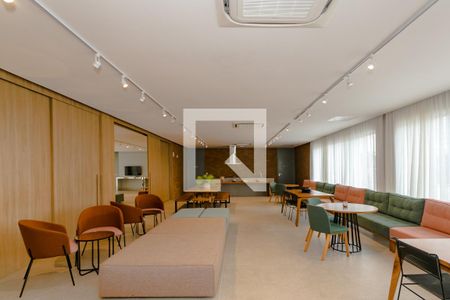 Apartamento para alugar com 80m², 3 quartos e 2 vagas Apartamento para alugar com 80m², 3 quartos e 2 vagasÁrea Comum - Salão de Festas