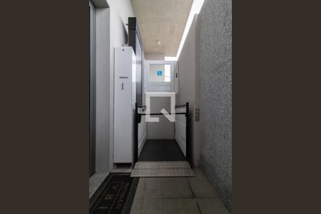 Studio à venda com 27m², 1 quarto e sem vagaÁrea comum - Acesso à piscina para cadeirantes