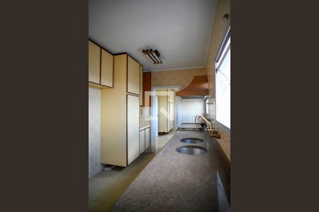 Apartamento à venda com 200m², 3 quartos e 2 vagasCozinha