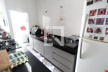 Casa para alugar com 194m², 3 quartos e 2 vagasCozinha