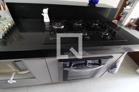 Casa para alugar com 194m², 3 quartos e 2 vagasCozinha