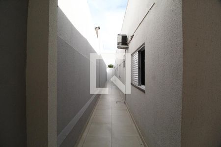 Casa para alugar com 194m², 3 quartos e 2 vagasCorredor
