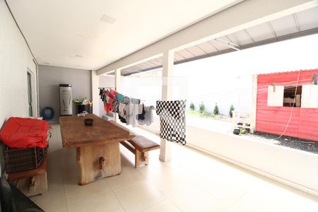 Casa para alugar com 194m², 3 quartos e 2 vagasVaranda